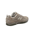 New Balance 204L
