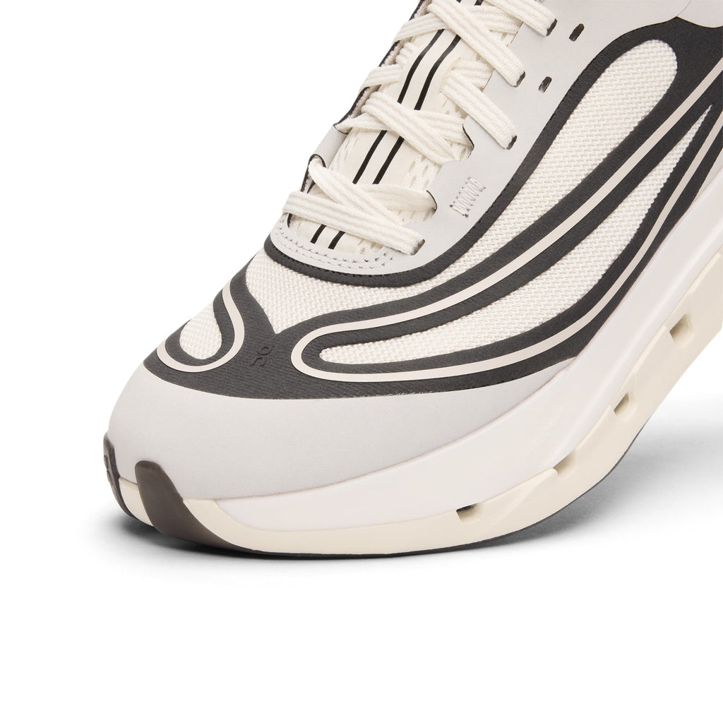 ON Cloudflow 5 AD M (Ivory/Black)