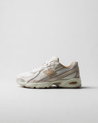 New Balance 740