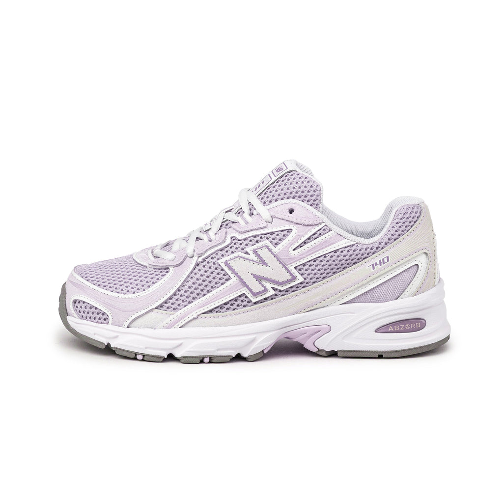 New Balance 740