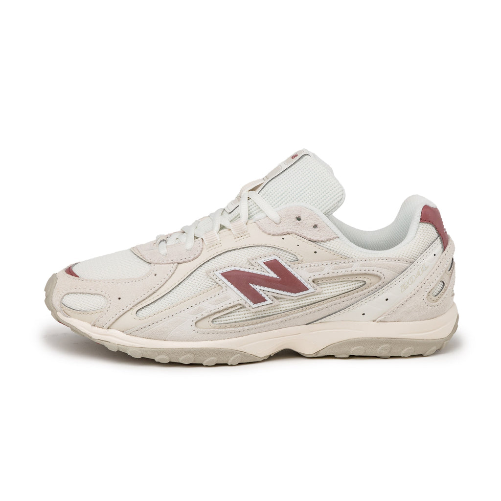 New Balance 204L