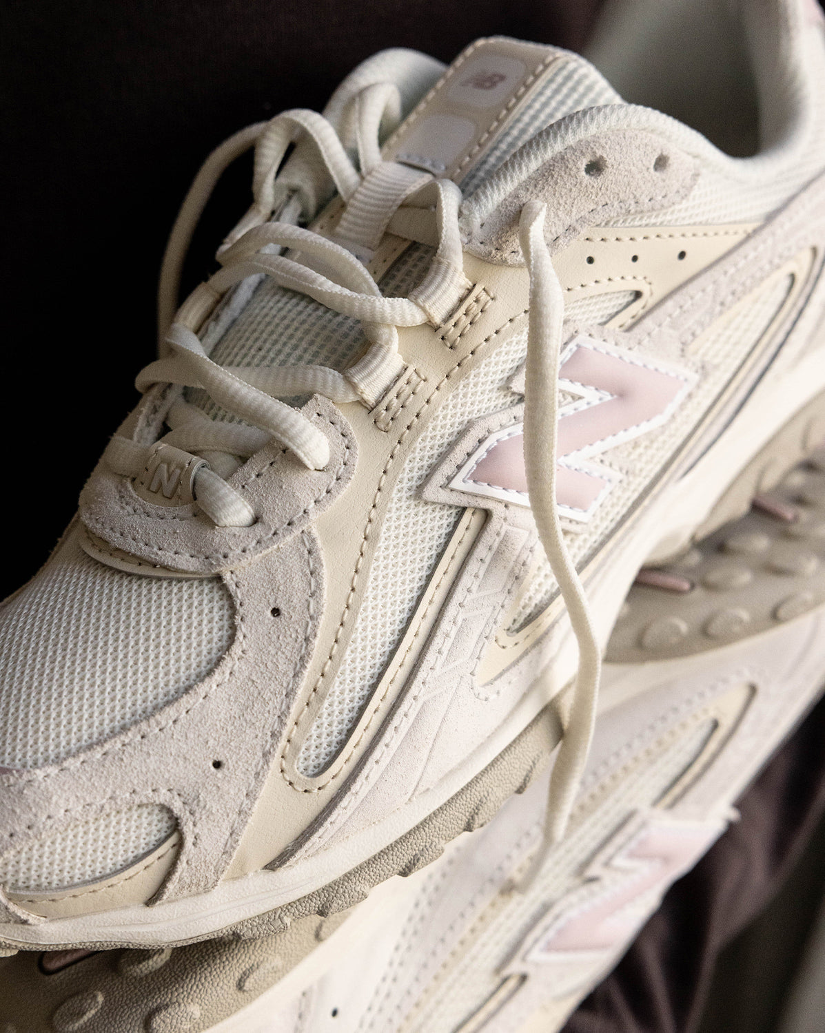 New Balance 204L