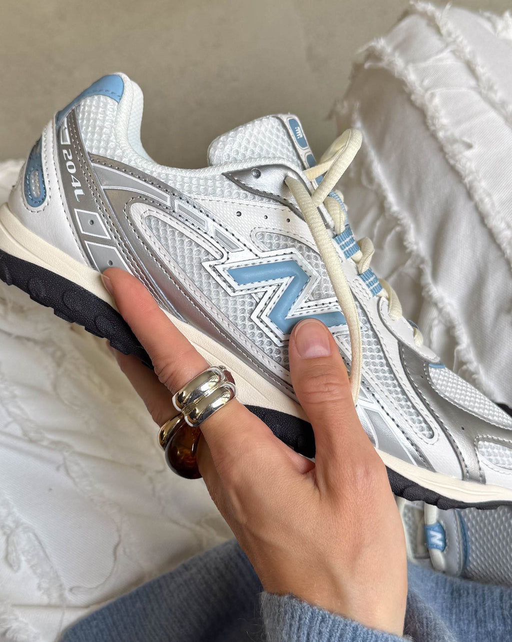 New Balance 204L