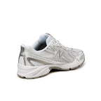 New Balance 740