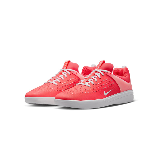 Nike SB Mens Zoom Nyjah 3 Shoes Main Image