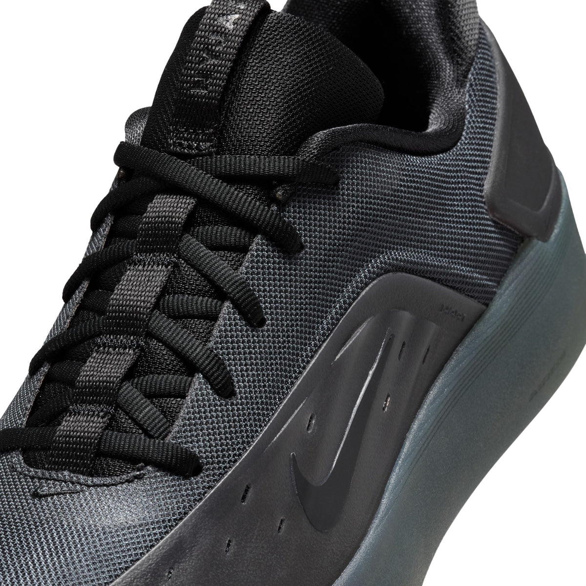 Nike SB Mens Zoom Nyjah 4 Shoes