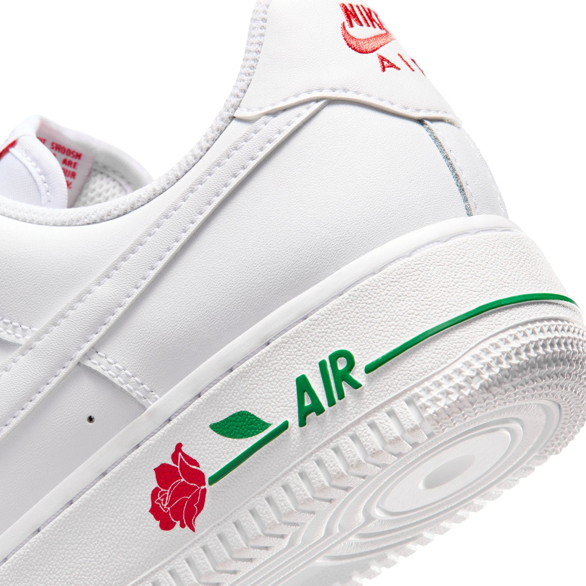 Nike Womens Air Force 1 '07 SE Shoes