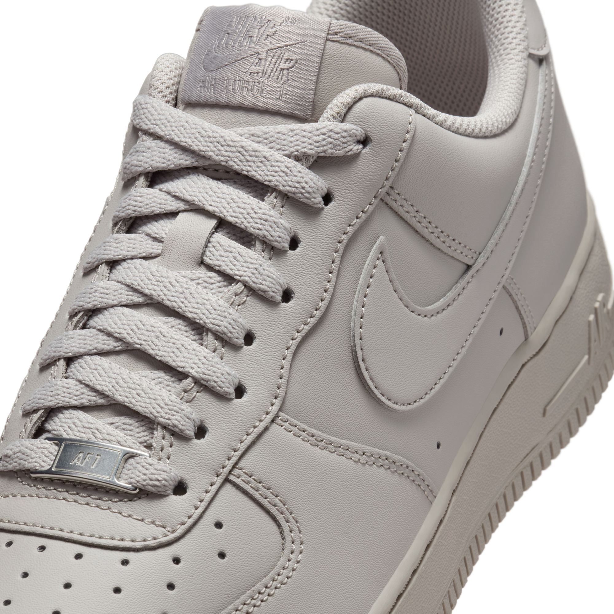 Nike Mens Air Force 1 '07 Shoes