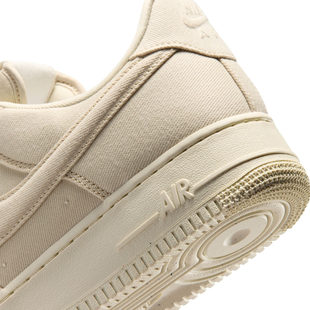 Nike Mens Air Force 1 '07 LV8 Shoes
