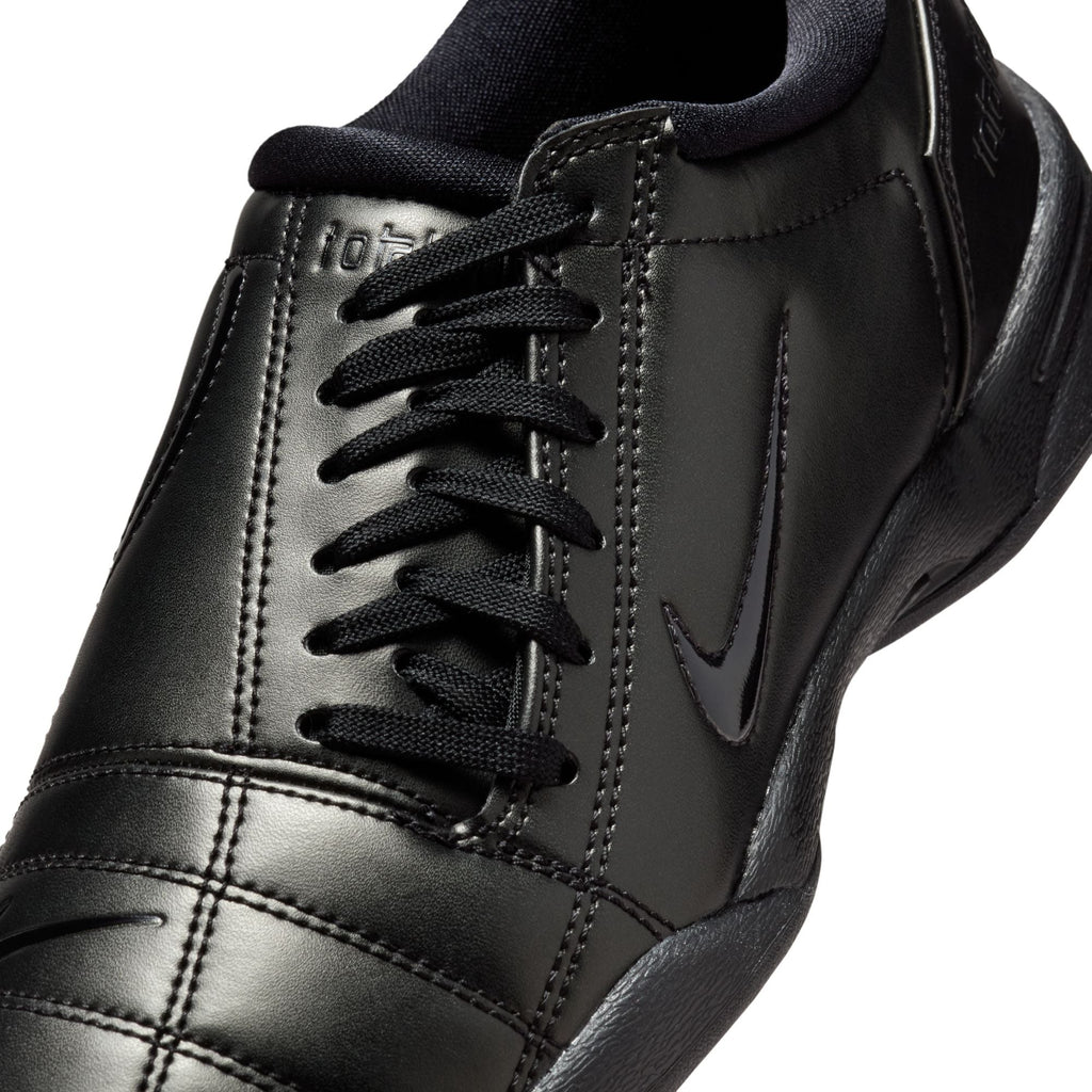 Nike Womens Total 90 Shoes