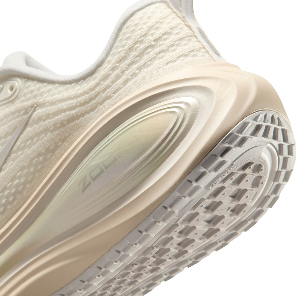 Nike Womens Vomero Plus Shoes