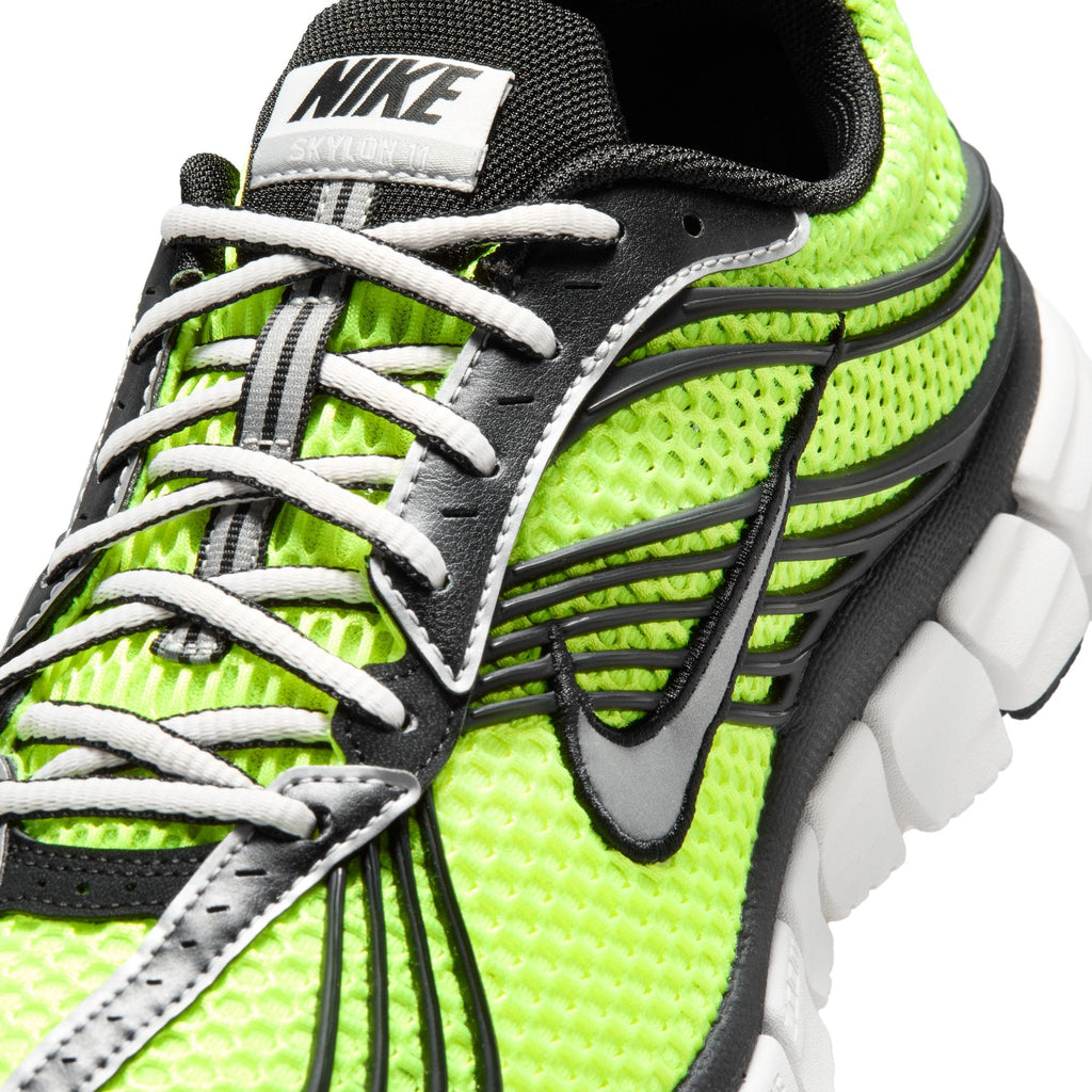 Nike Mens Zoom Skylon 11 Shoes