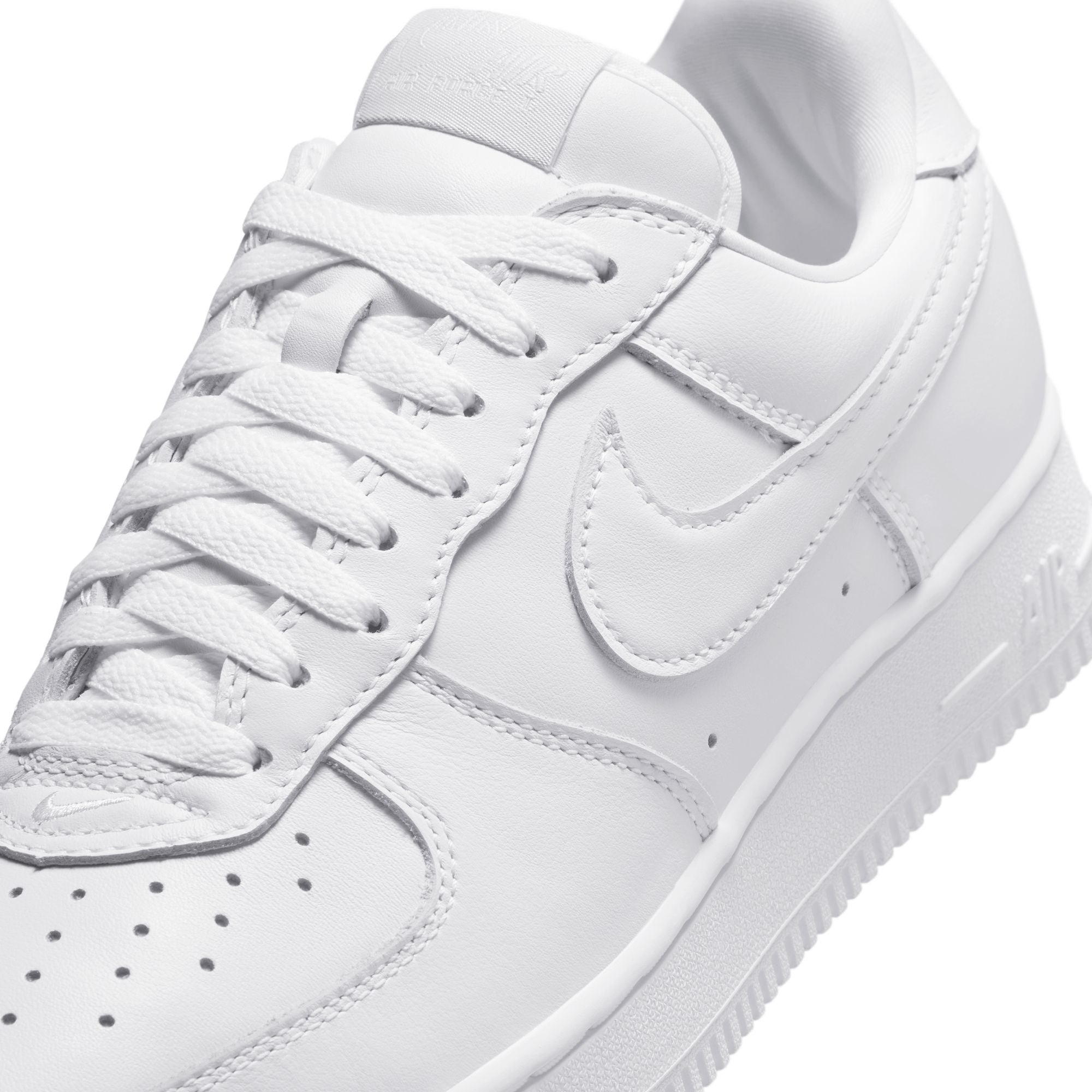 Nike Mens Air Force 1 '01 Shoes