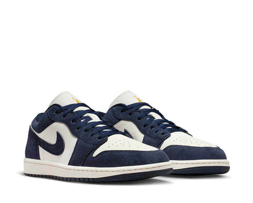 Air Jordan 1 Low SE "Obsidian"