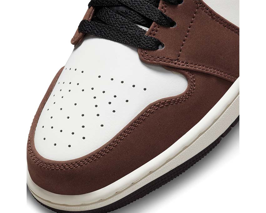 Air Jordan 1 Low SE "Light Chocolate"
