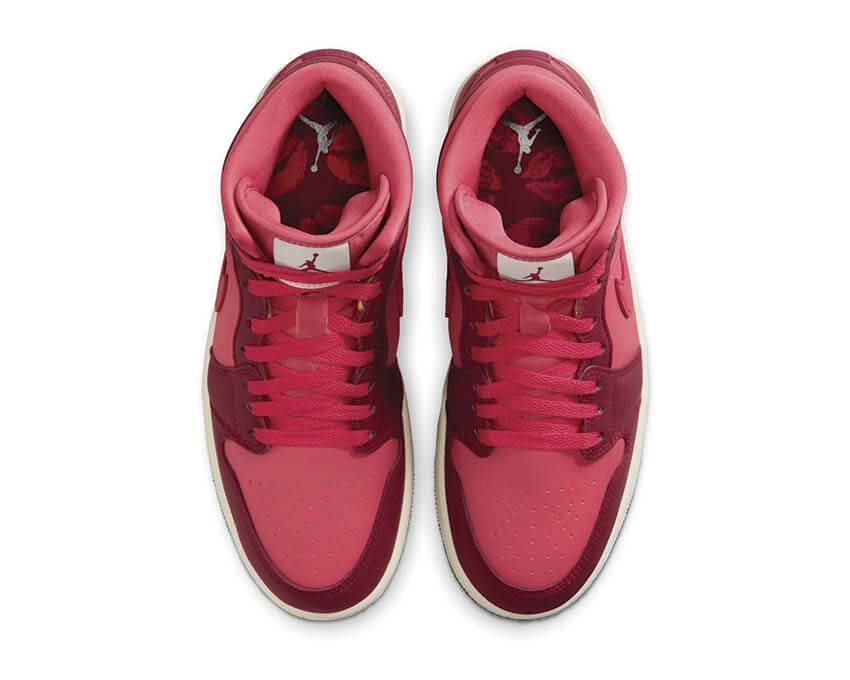 Air Jordan 1 Mid SE W "Sierra Red"