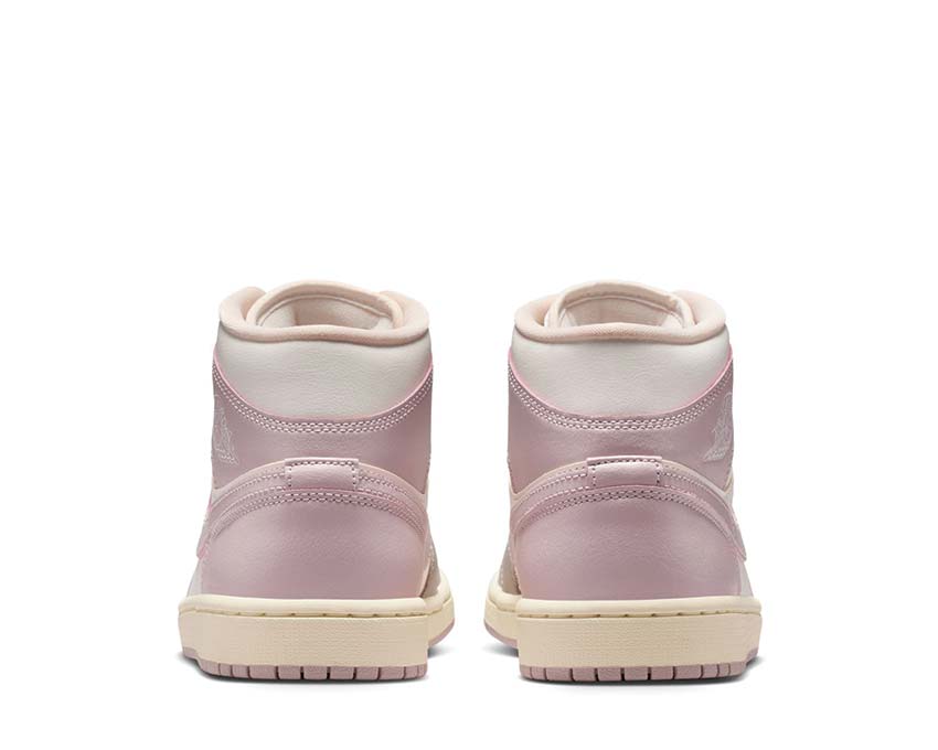 Air Jordan 1 Mid W "Particle Rose"