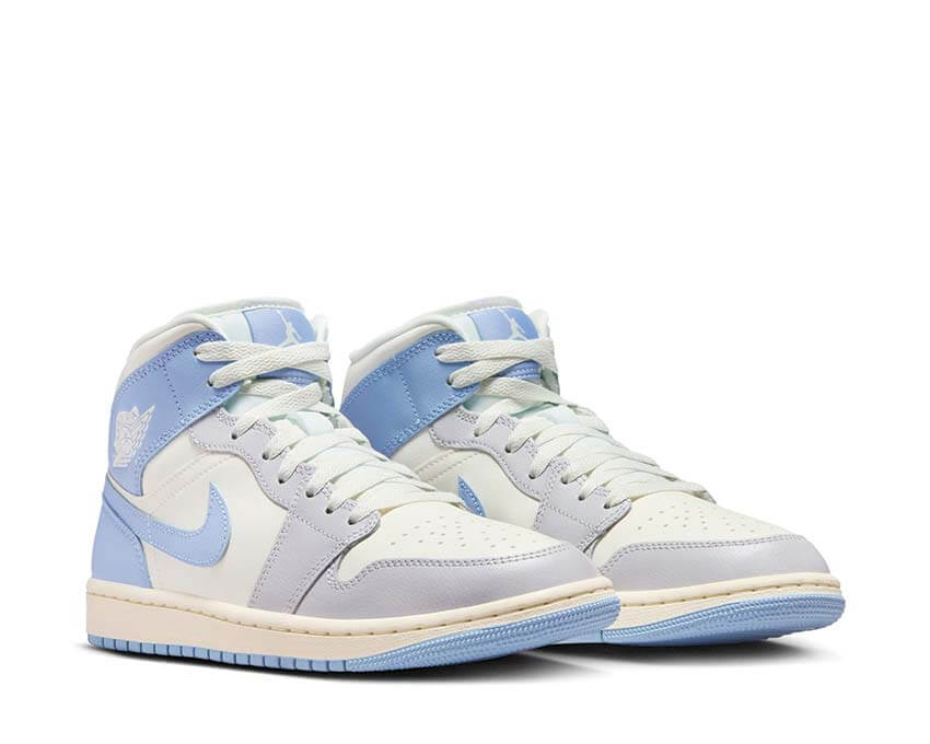 Air Jordan 1 Mid W "Psychic Blue"
