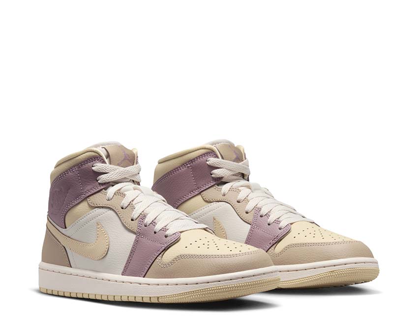 Air Jordan 1 Mid W