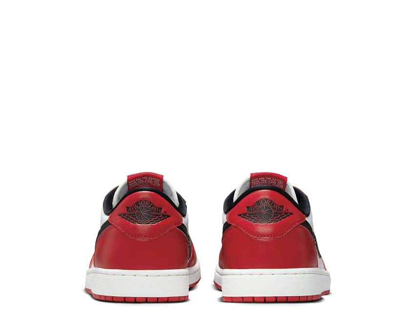 Air Jordan 1 Retro Low OG "Chicago"