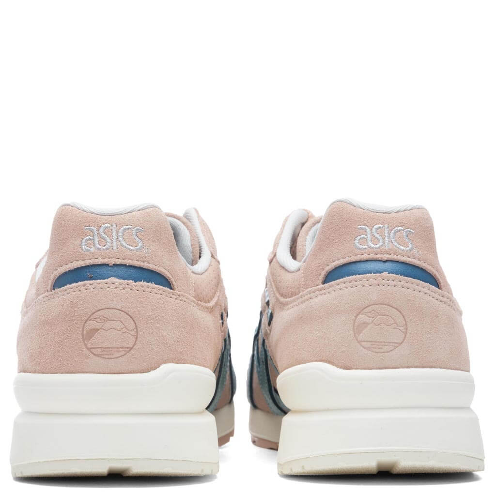 GT-II - Pale Apricot/Azure