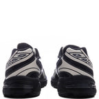 Gel-1130 - Black/Cream