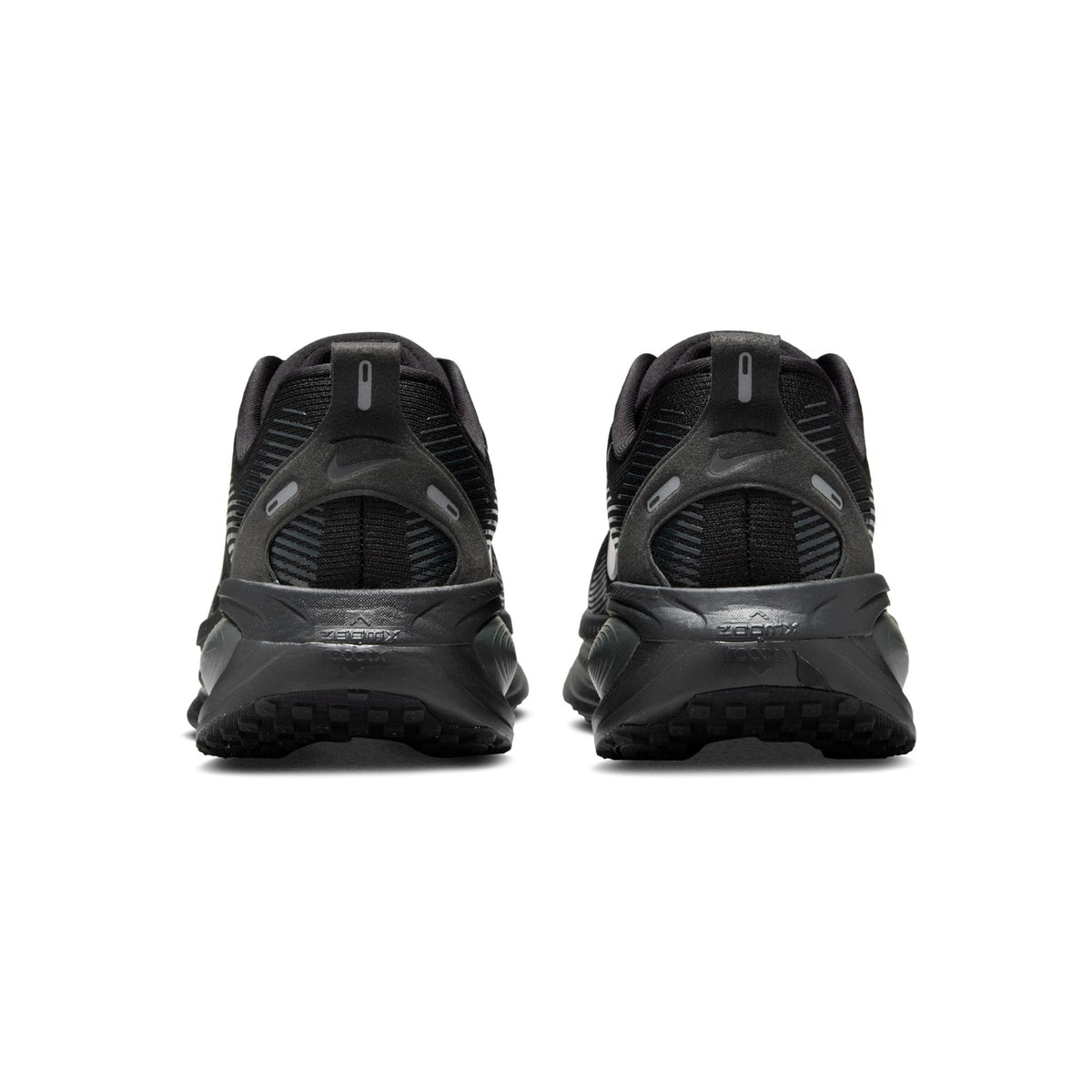 Nike Mens Vomero 18 Shoes