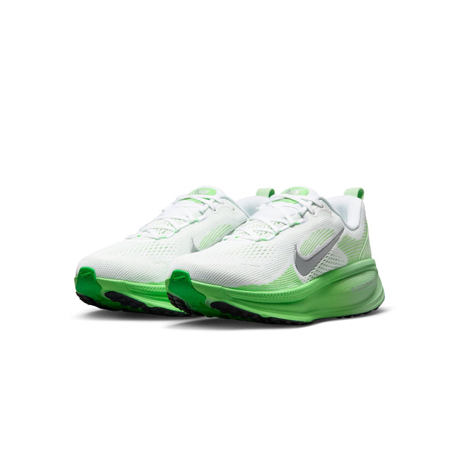Nike Womens Vomero 18 Shoes Main Image
