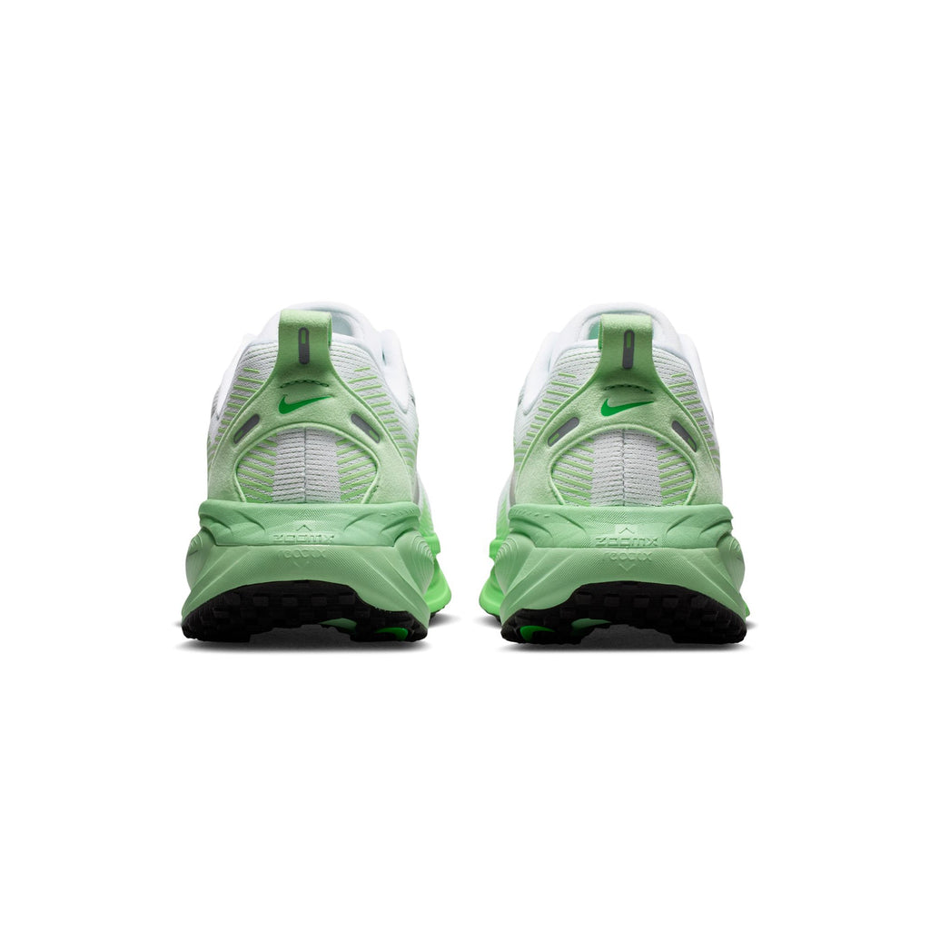 Nike Womens Vomero 18 Shoes