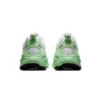 Nike Womens Vomero 18 Shoes