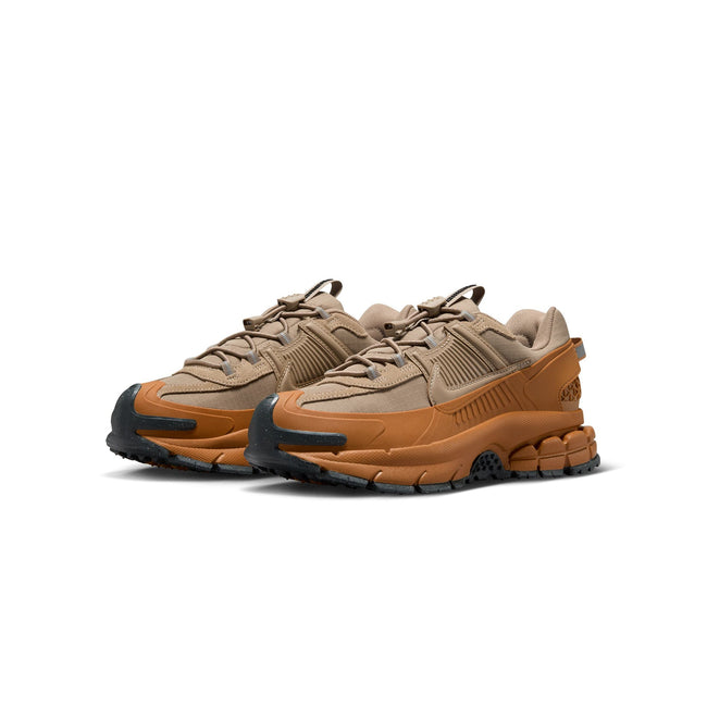 Nike Womens Zoom Vomero Roam Shoes Main Image