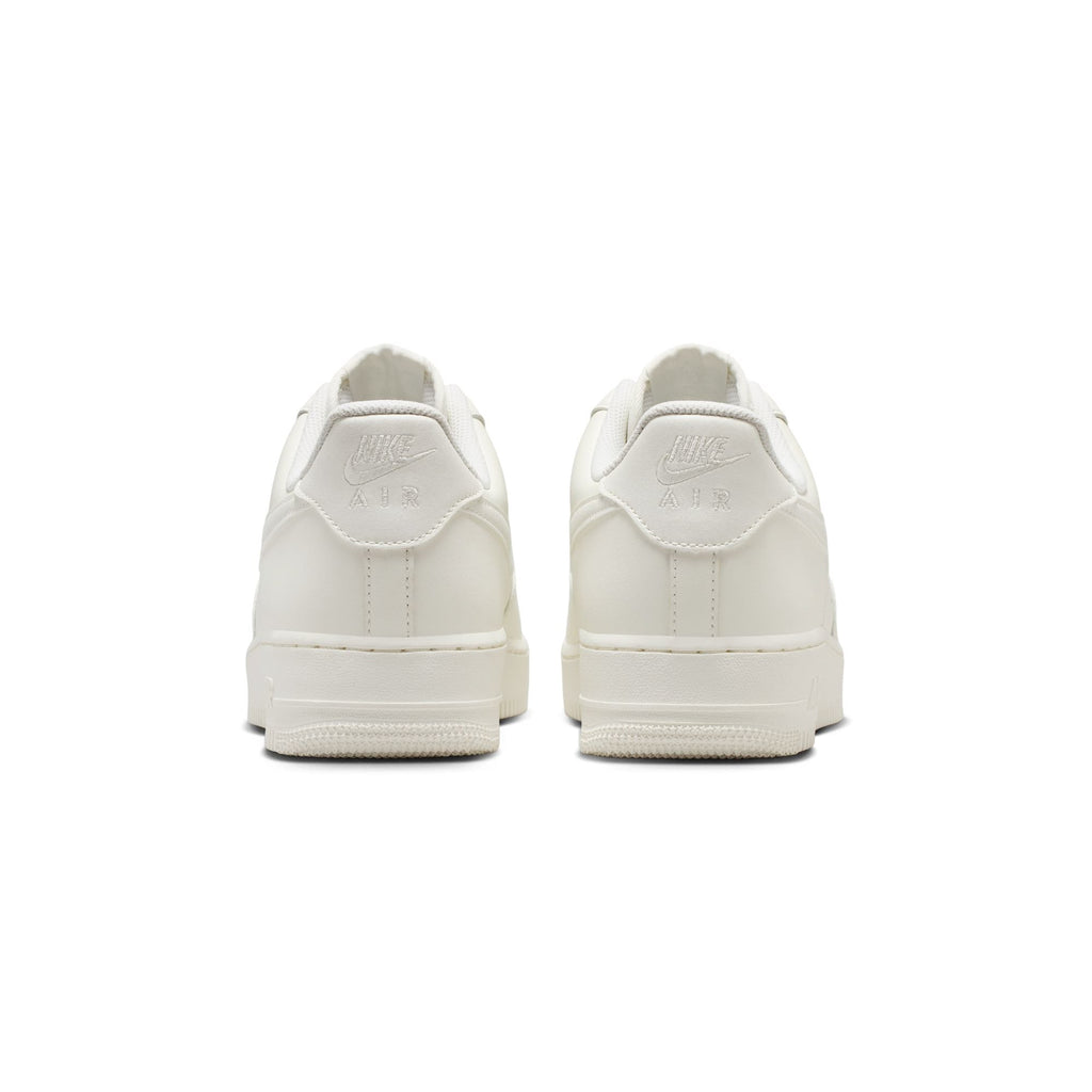 Nike Mens Air Force 1 '07 Shoes