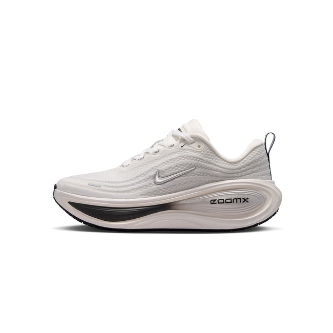 Nike Womens Vomero Plus Shoes Hover Image