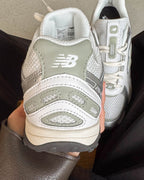 New Balance 204L