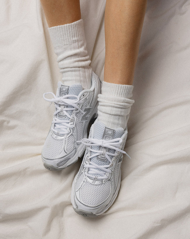New Balance 740 Main Image