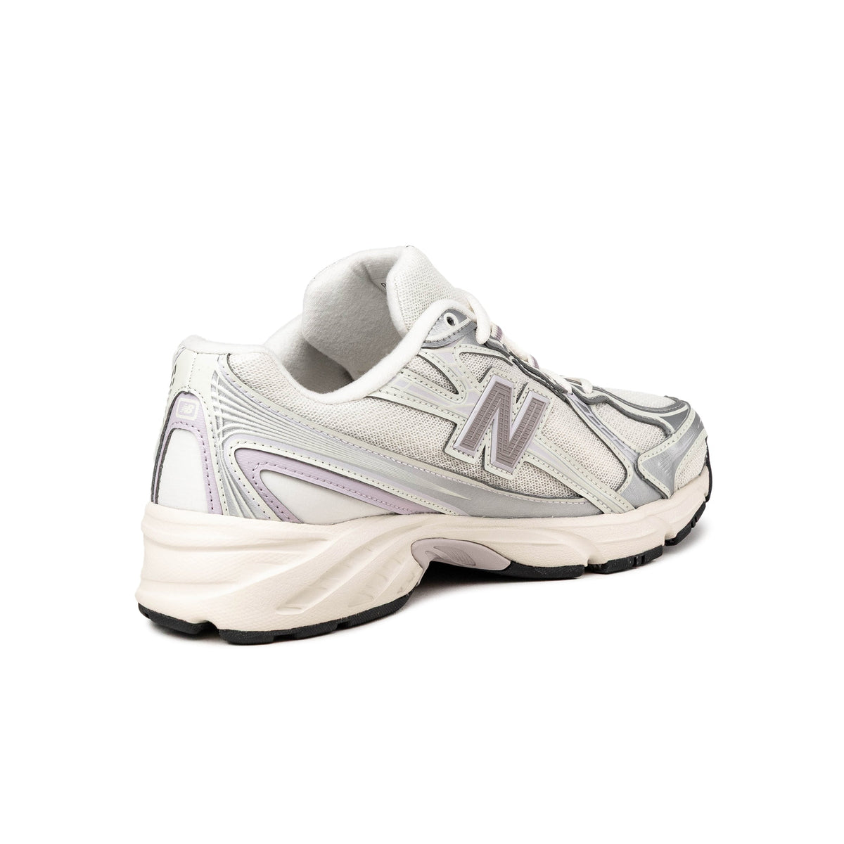 New Balance 740