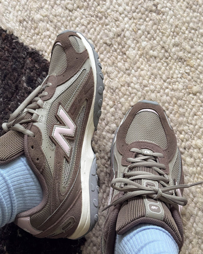 New Balance 204L Main Image