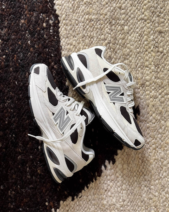 New Balance ABZORB 2010 Main Image