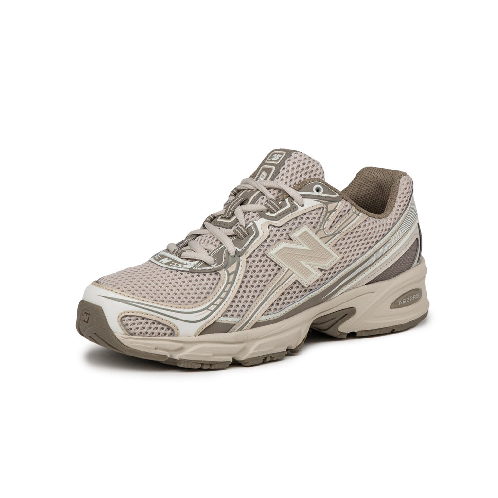 New Balance 740
