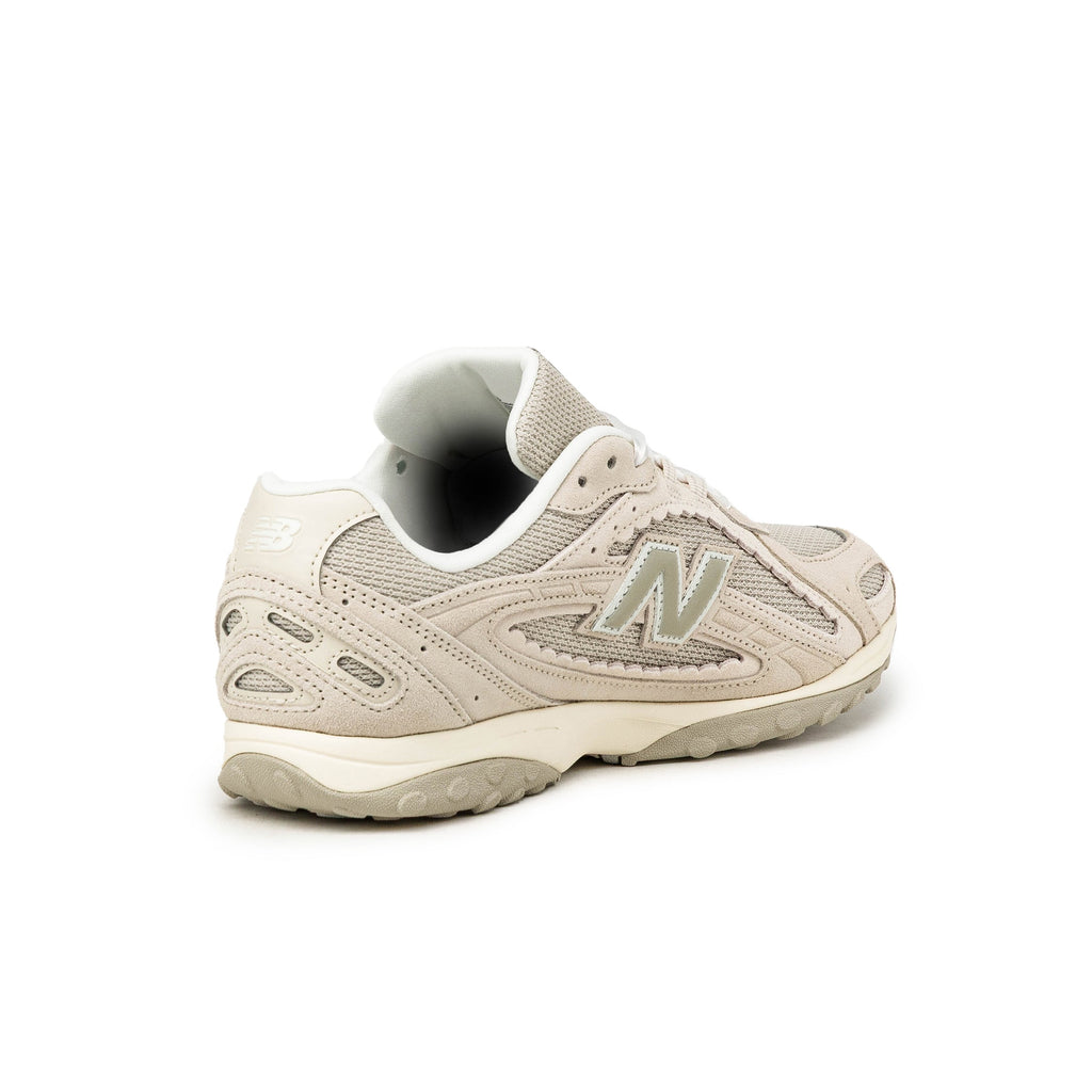New Balance 204L *Ribbon Pack*