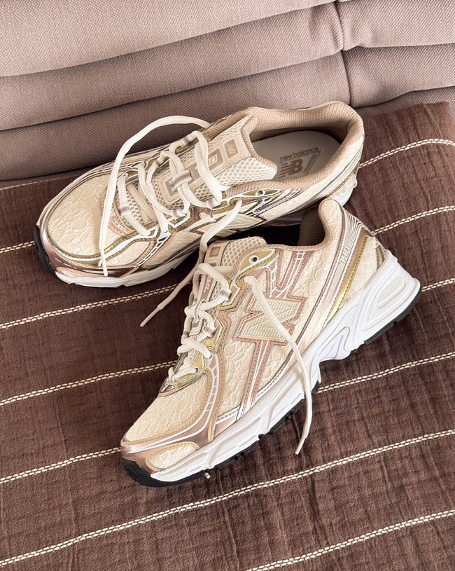 New Balance 740 Main Image