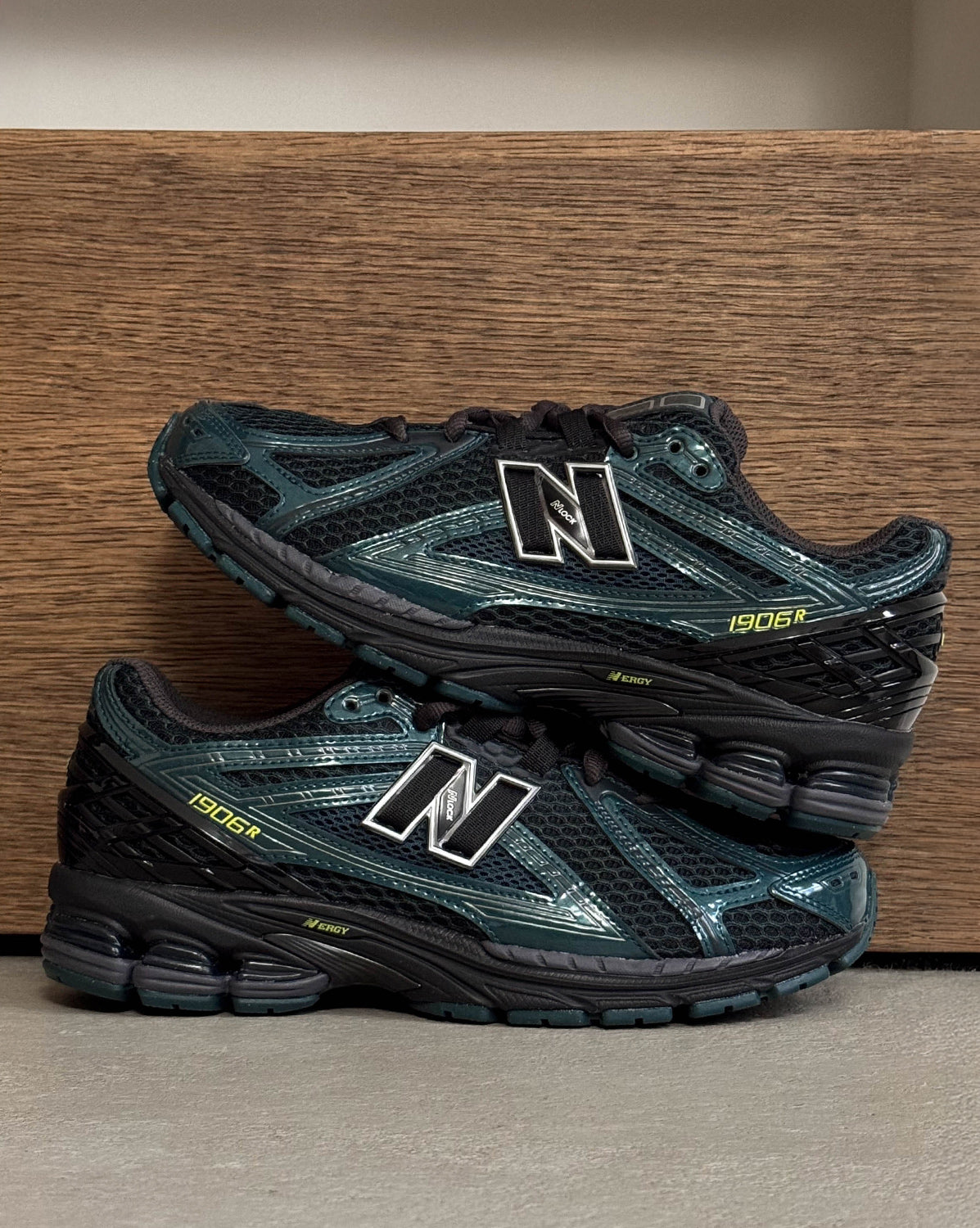 New Balance 1906R