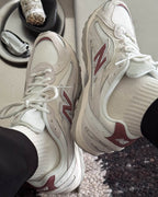 New Balance 204L
