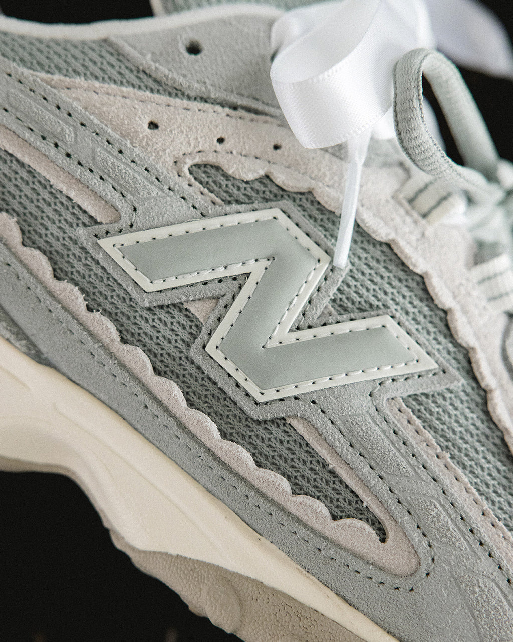 New Balance 204L *Ribbon Pack*