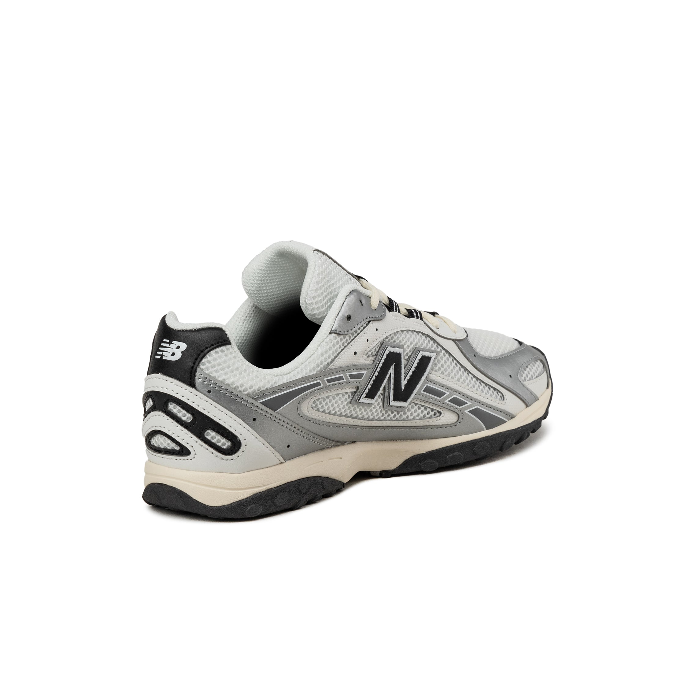 New Balance 204L