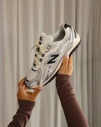 New Balance 204L